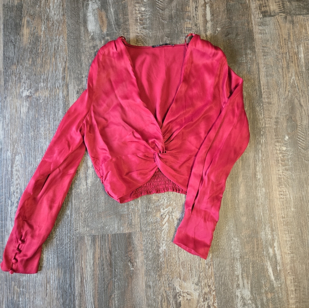 Zara Women's Fuchsia Deep V Neck Blouse Size Medium Balletcore